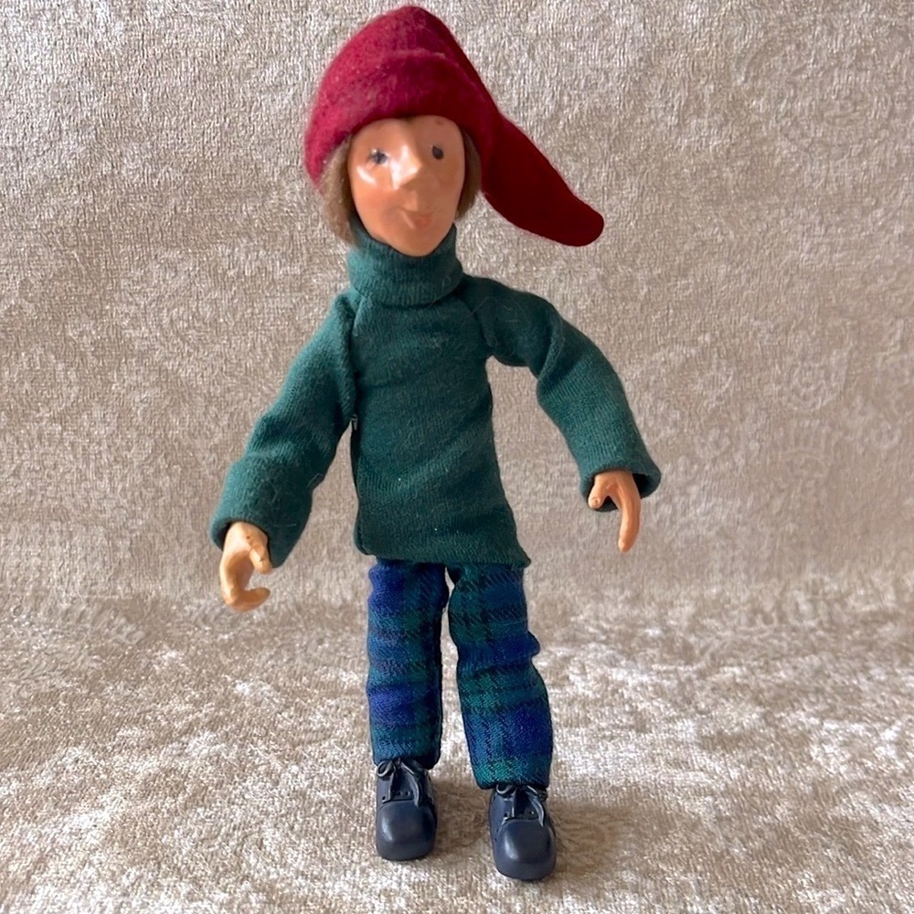 Byers Choice Kindles Man Plaid Green Turtleneck Stocking Hat Vintage Ornament